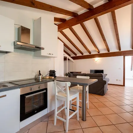Apartment Romantic Hideaway In *